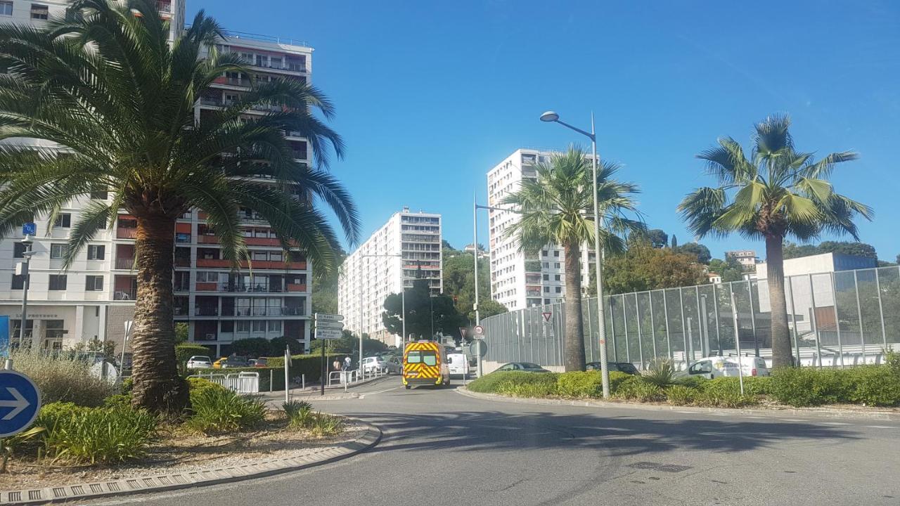 New Cheap Private Room, Kitchen , Overwieuw Sea,Tram On Spot, 12 Minutes From Nice Train Station With Tram , Beach In 17 Min Tram , Chambre Privee Pas Cher, Cuisine Equipee , Tram Sur Place, Apercu Mer, 12 Min De La Gare De Nice Avec Le Tram, 17 Min Kültér fotó