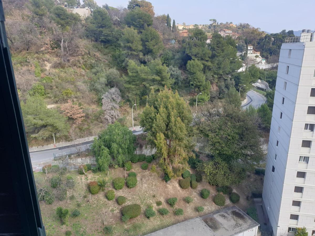 New Cheap Private Room, Kitchen , Overwieuw Sea,Tram On Spot, 12 Minutes From Nice Train Station With Tram , Beach In 17 Min Tram , Chambre Privee Pas Cher, Cuisine Equipee , Tram Sur Place, Apercu Mer, 12 Min De La Gare De Nice Avec Le Tram, 17 Min Kültér fotó