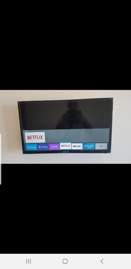 New Cheap Private Room, Kitchen , Overwieuw Sea,Tram On Spot, 12 Minutes From Nice Train Station With Tram , Beach In 17 Min Tram , Chambre Privee Pas Cher, Cuisine Equipee , Tram Sur Place, Apercu Mer, 12 Min De La Gare De Nice Avec Le Tram, 17 Min Kültér fotó