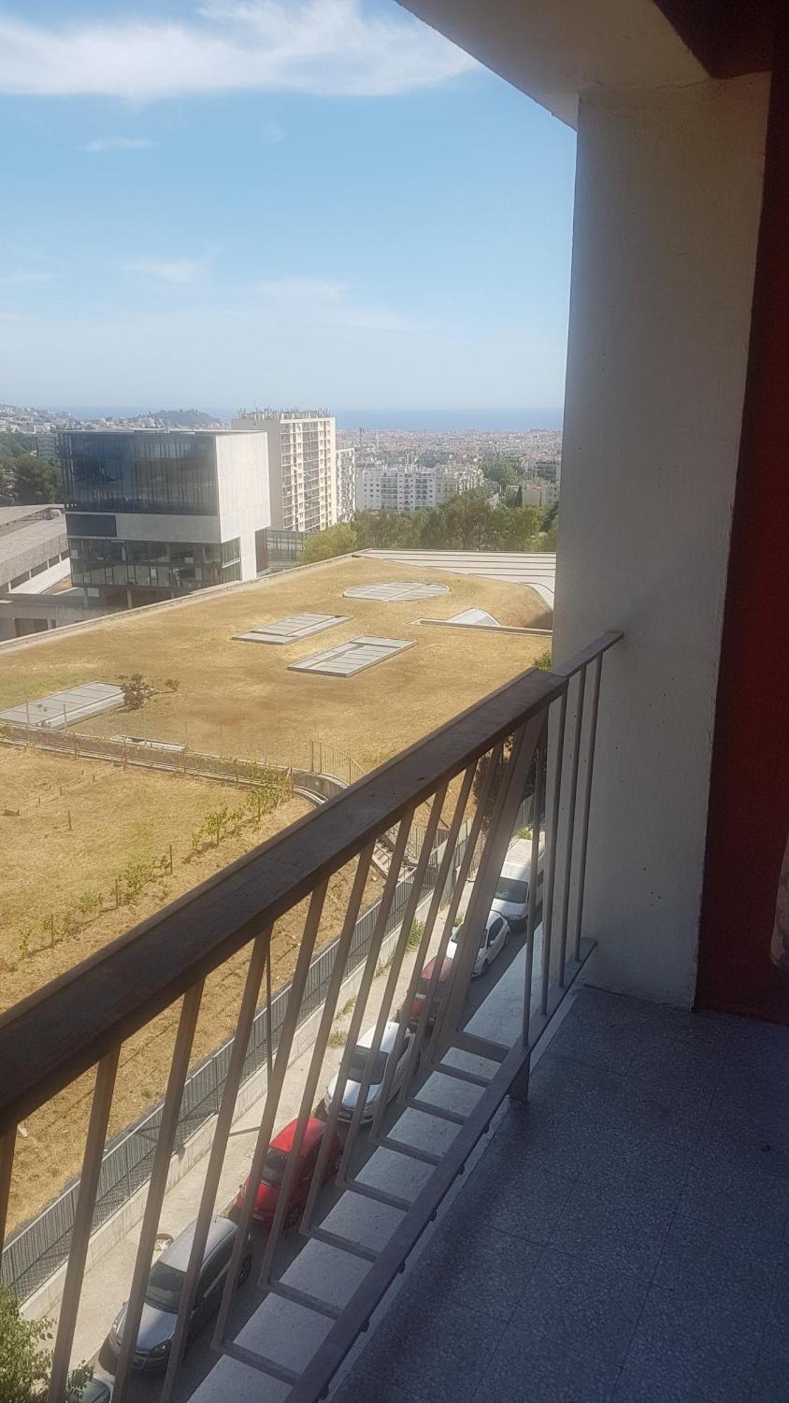 New Cheap Private Room, Kitchen , Overwieuw Sea,Tram On Spot, 12 Minutes From Nice Train Station With Tram , Beach In 17 Min Tram , Chambre Privee Pas Cher, Cuisine Equipee , Tram Sur Place, Apercu Mer, 12 Min De La Gare De Nice Avec Le Tram, 17 Min Szoba fotó